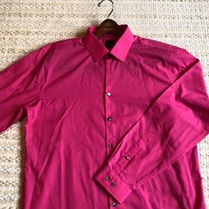 Men’s pink dress shirt